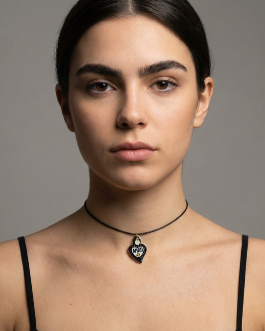 Charm in Porcellana Cuore Nero Amati Oro