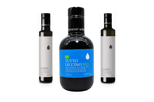 Bottiglie di olio extravergine di oliva italiano di qualità