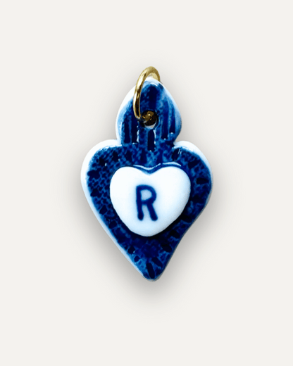 Charm de porcelana Corazón azul - Letra R