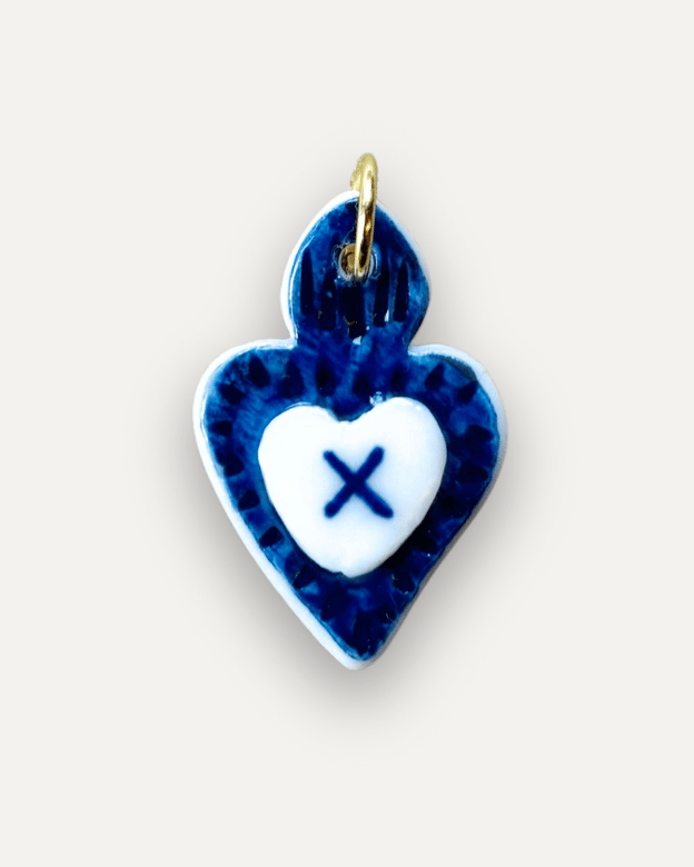 Charm de Porcelana Coração Azul - Letra X