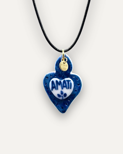 Berloque de Porcelana Coração Sagrado Amati Azul
