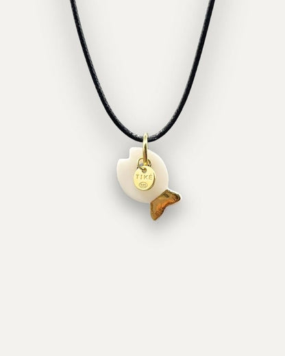 Charm in Porcellana Pesce Bianco coda Oro