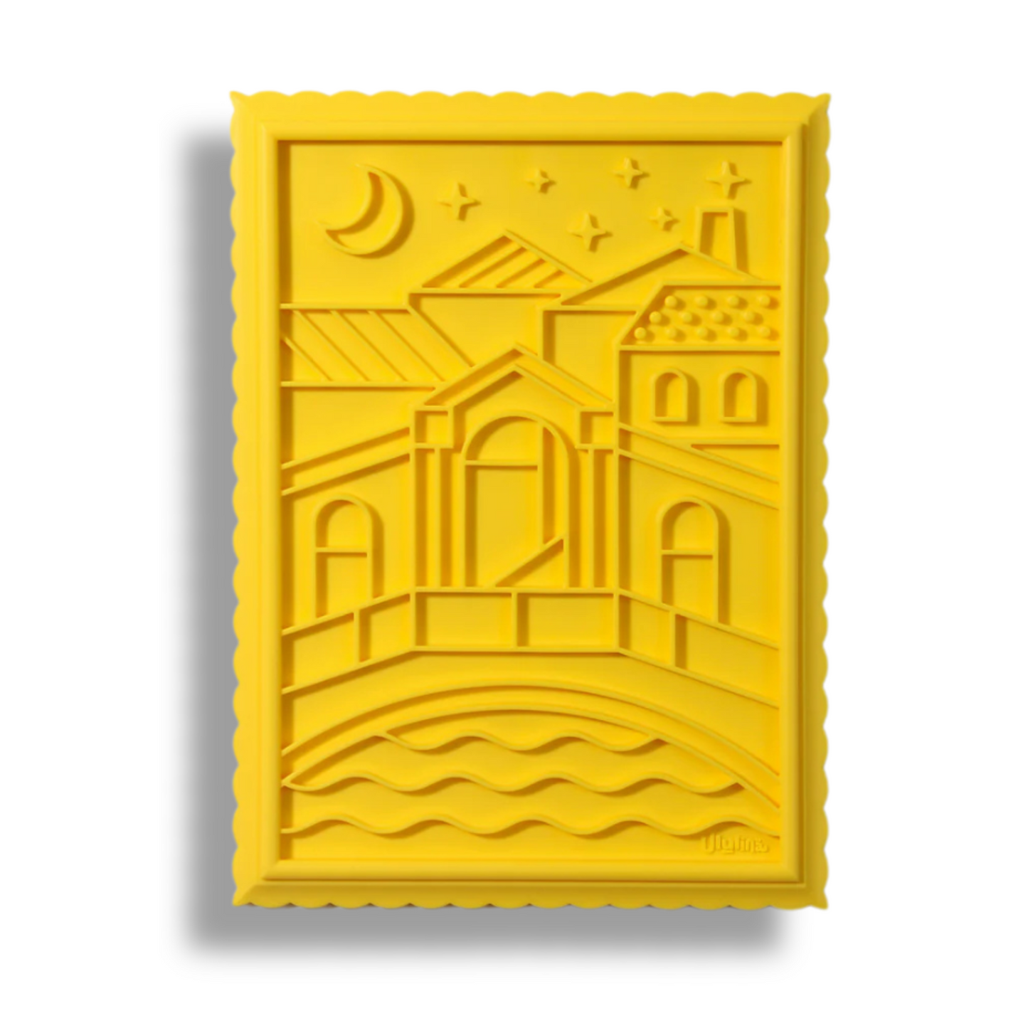 Lick Mat: Interactive Snack for Dogs