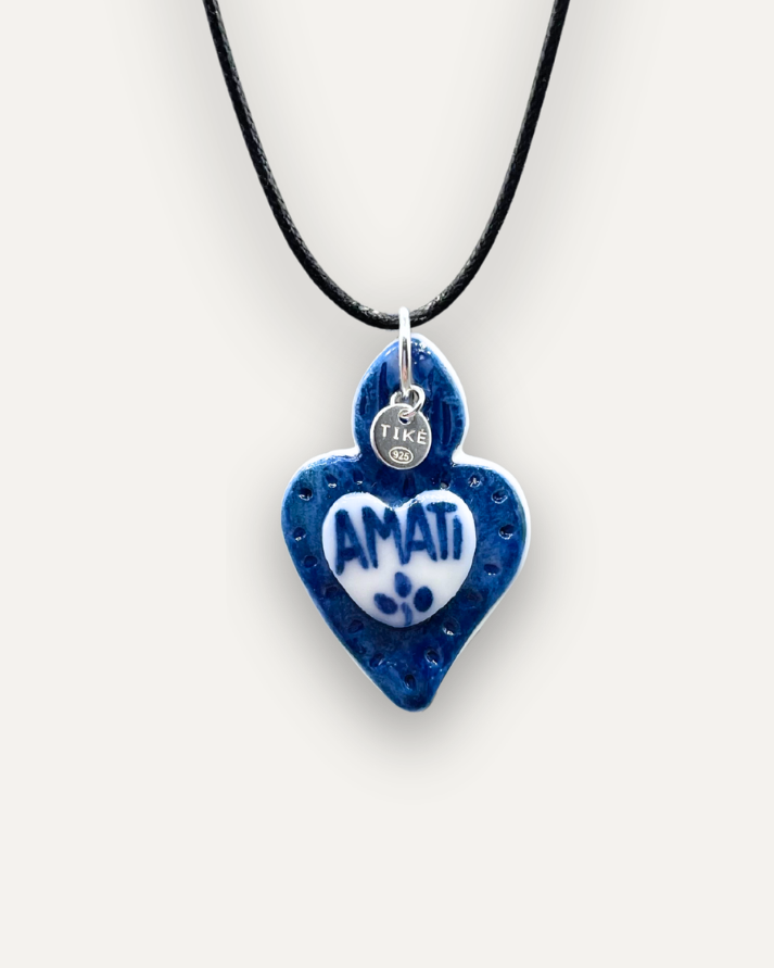 Berloque de Porcelana Coração Sagrado Amati Azul