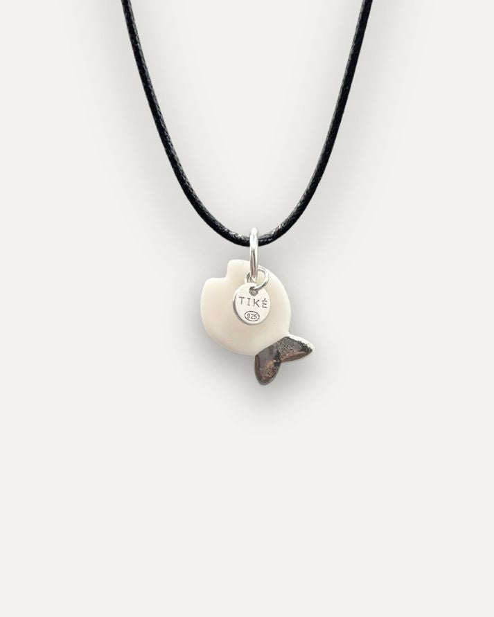 Charm in Porcellana Pesce Bianco coda Platino