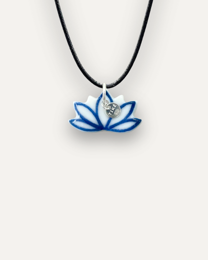 Charm in Porcellana Fiore di Loto Blu