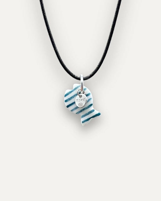 Charm in Porcellana Pesce Petrolio Righe