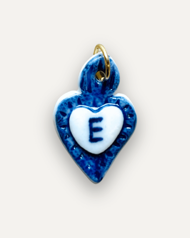 Charm in Porcellana Cuore Blu - Lettera E