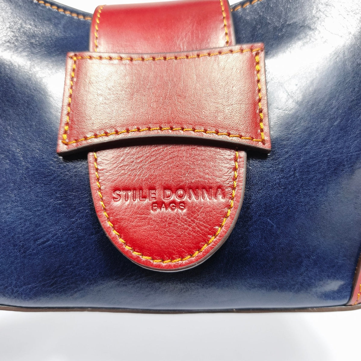 Aurora Bolsa Tiracolo de Couro Legítimo