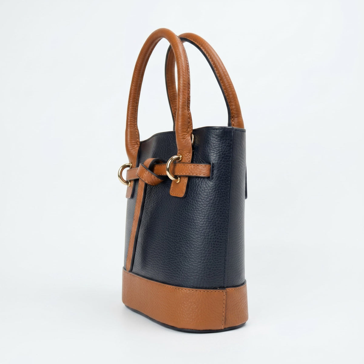Bucky Borsa in Vera Pelle