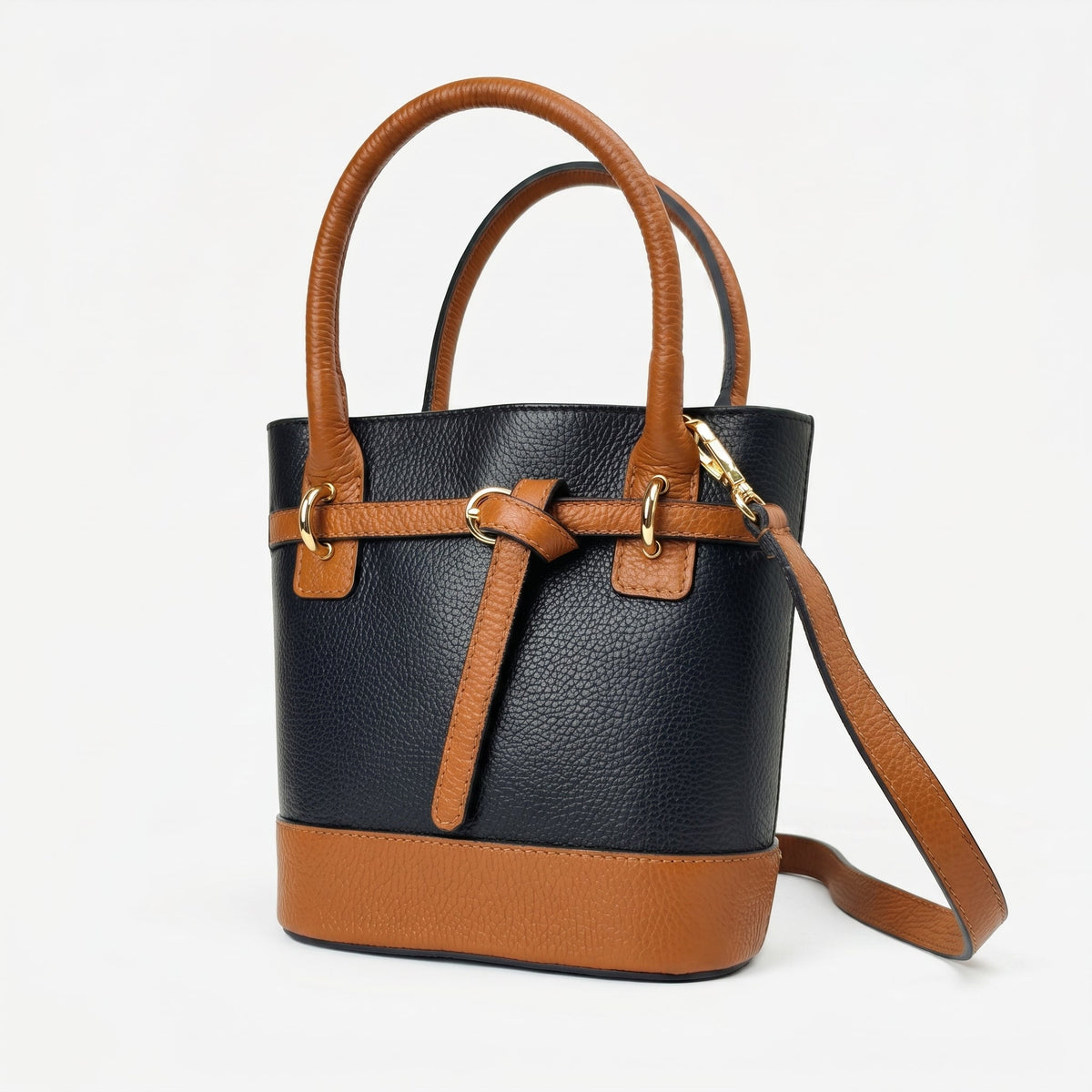 Bucky Borsa in Vera Pelle