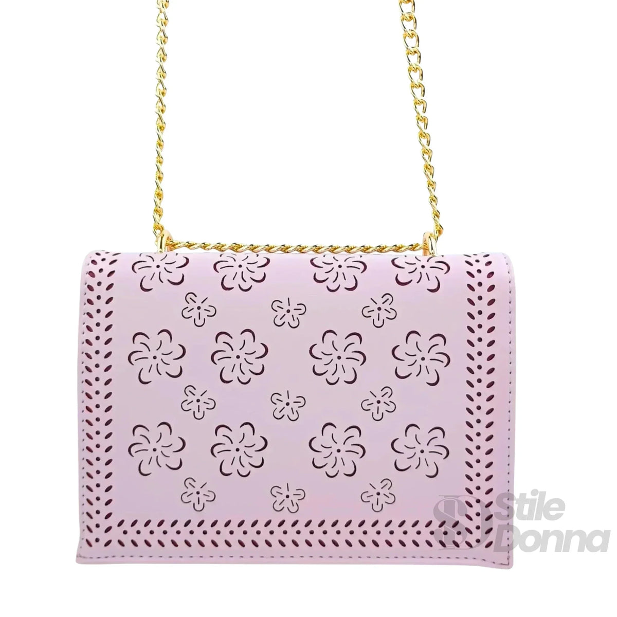 Violette Tasche mit goldfarbener Kette