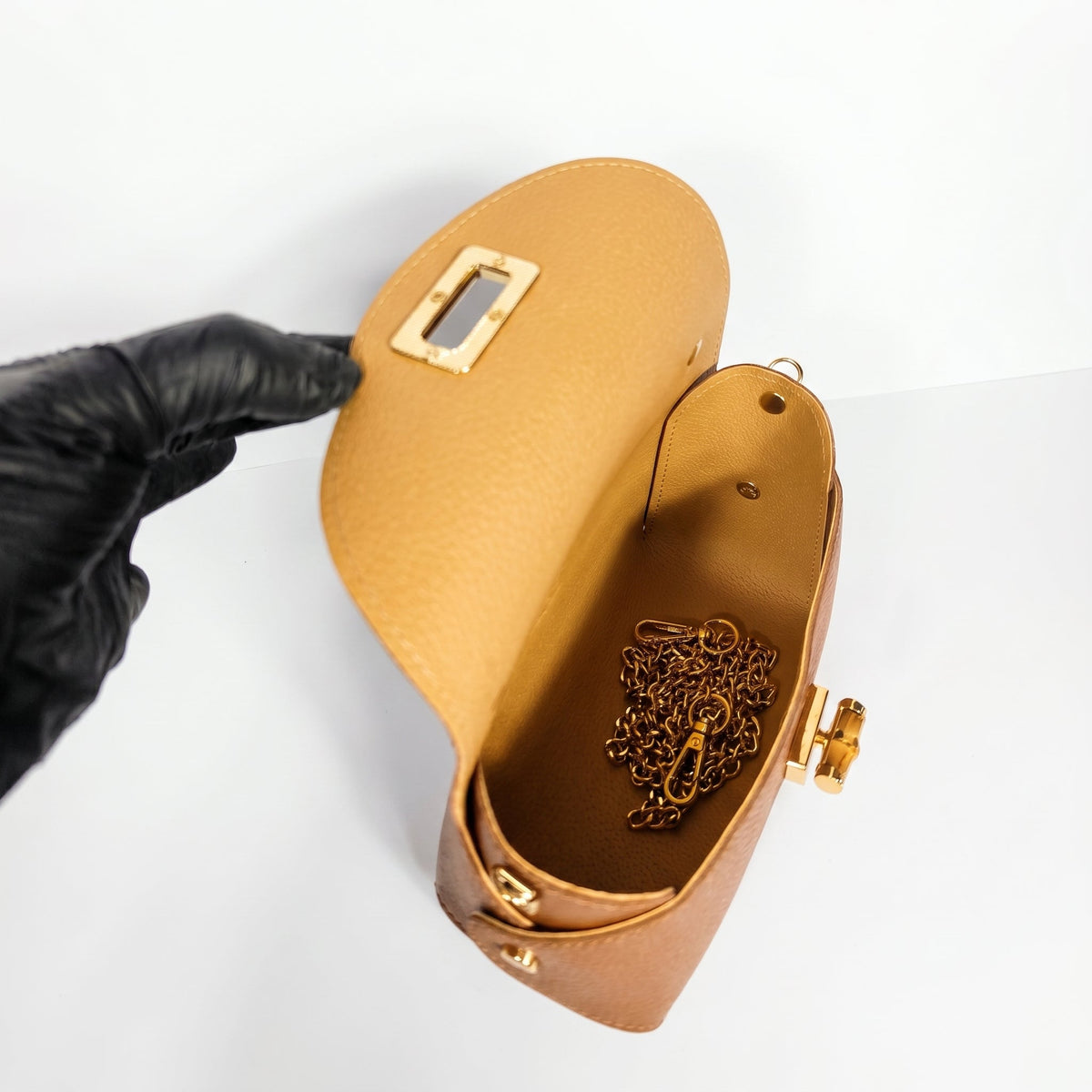 Mini Bolsa Amina de Couro Legítimo