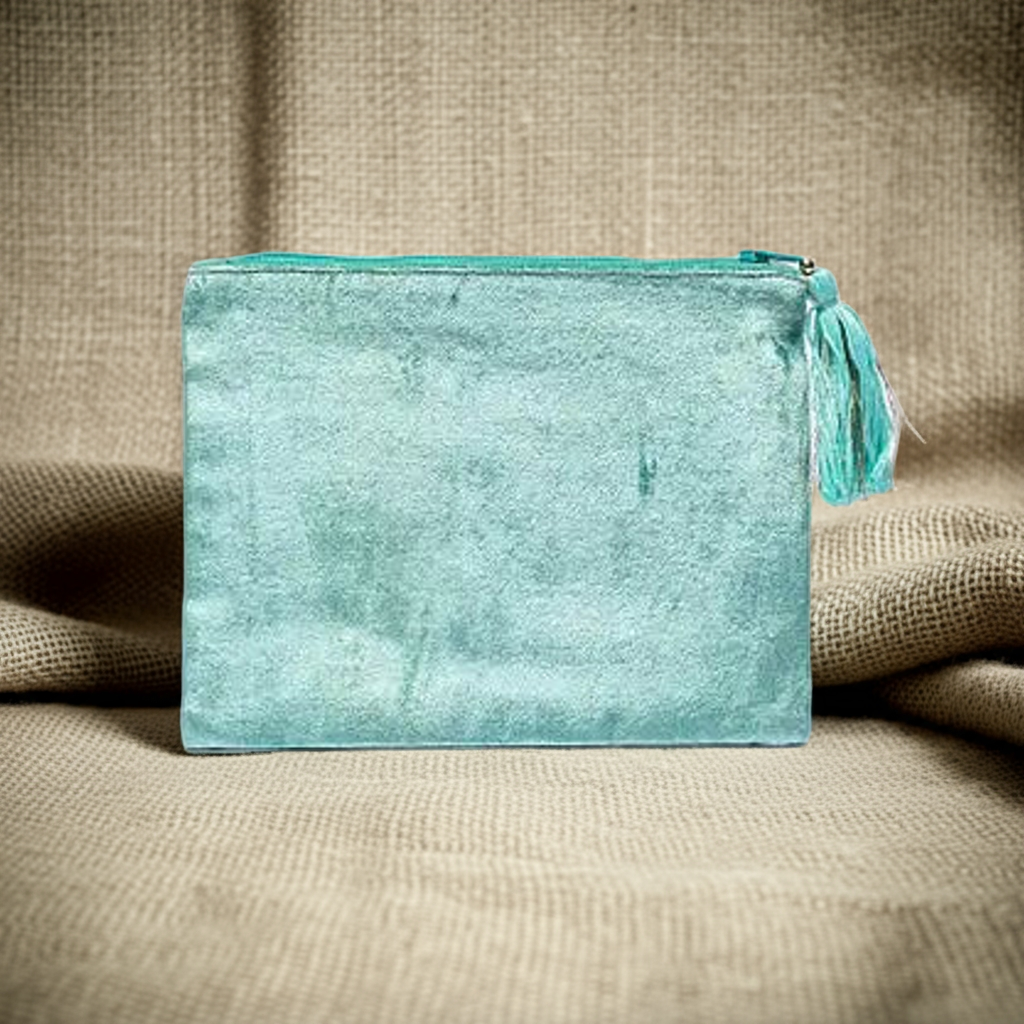 Pochette “Sole Luna” en velours vert émeraude brodée à la main