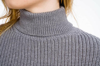 Giorgia: suéter feminino de gola alta