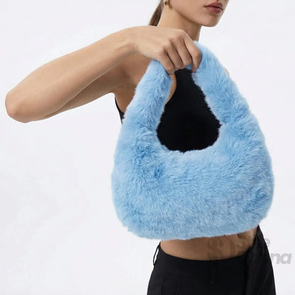 Mini sac hobo en fourrure synthétique