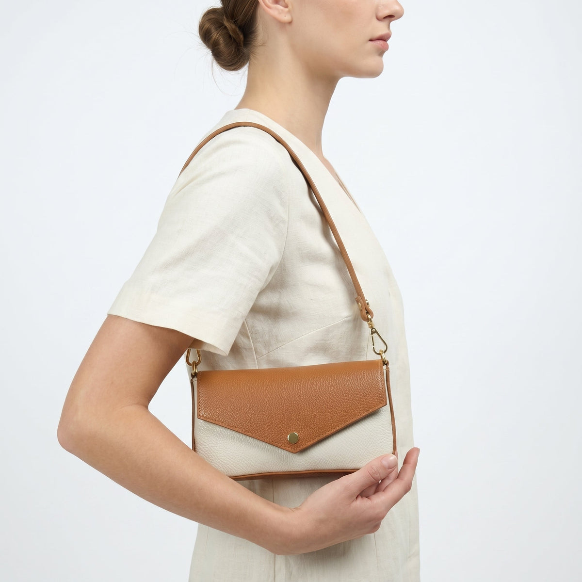 Monica Borsa a Secchiello in Vera Pelle
