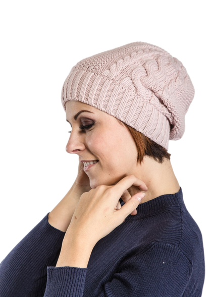 Betty: boina feminina em lã virgem merino