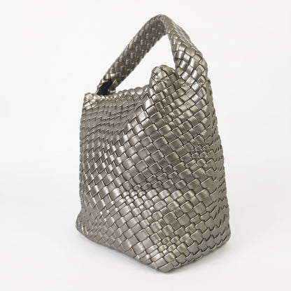 Bolsa de mão de couro sintético trançado