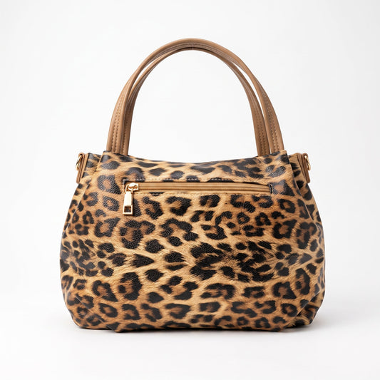 Tasche mit Leopardenmuster und goldfarbenen Details