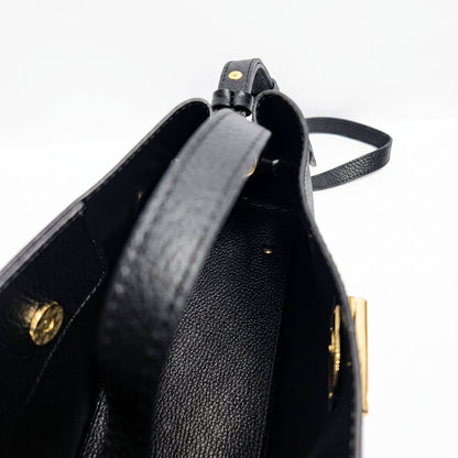 Livia Borsa in Vera Pelle con Disco Oro