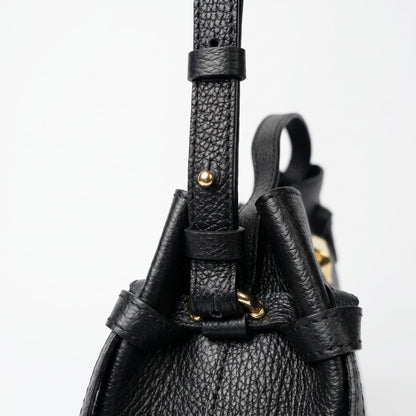 Livia Borsa in Vera Pelle con Disco Oro