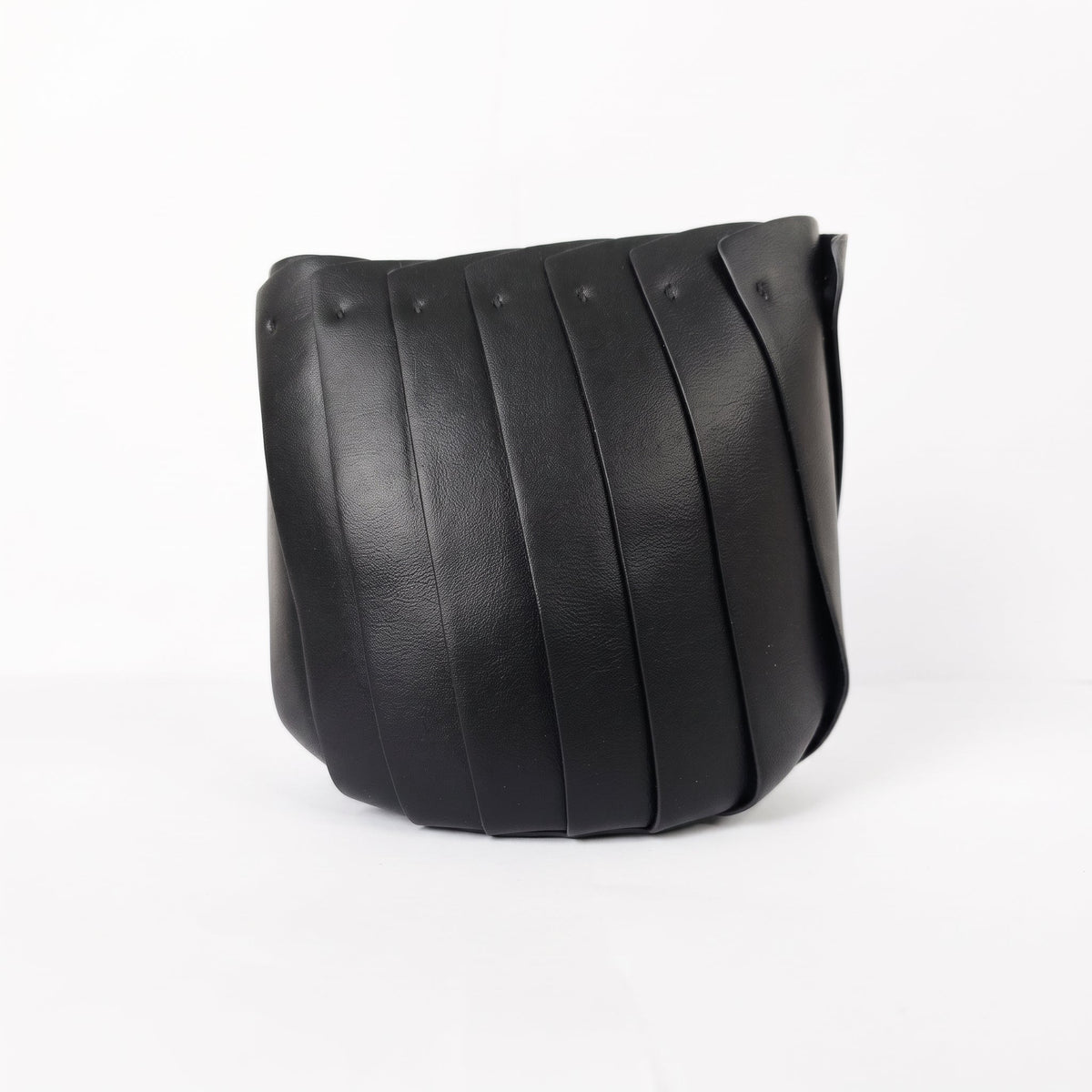 Beuteltasche aus Kunstleder