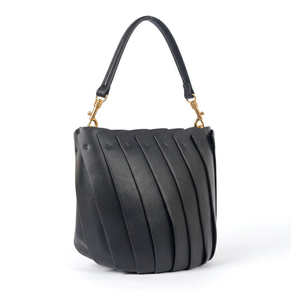 Beuteltasche aus Kunstleder
