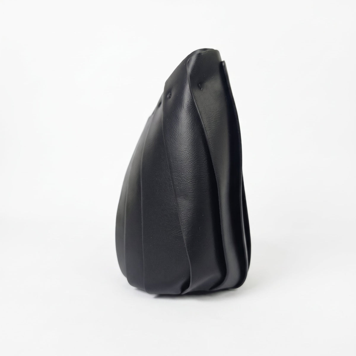 Beuteltasche aus Kunstleder