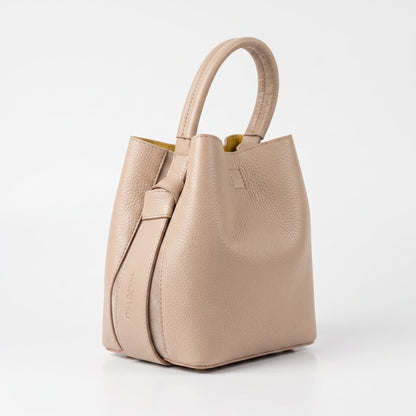 Beuteltasche aus echtem Leder