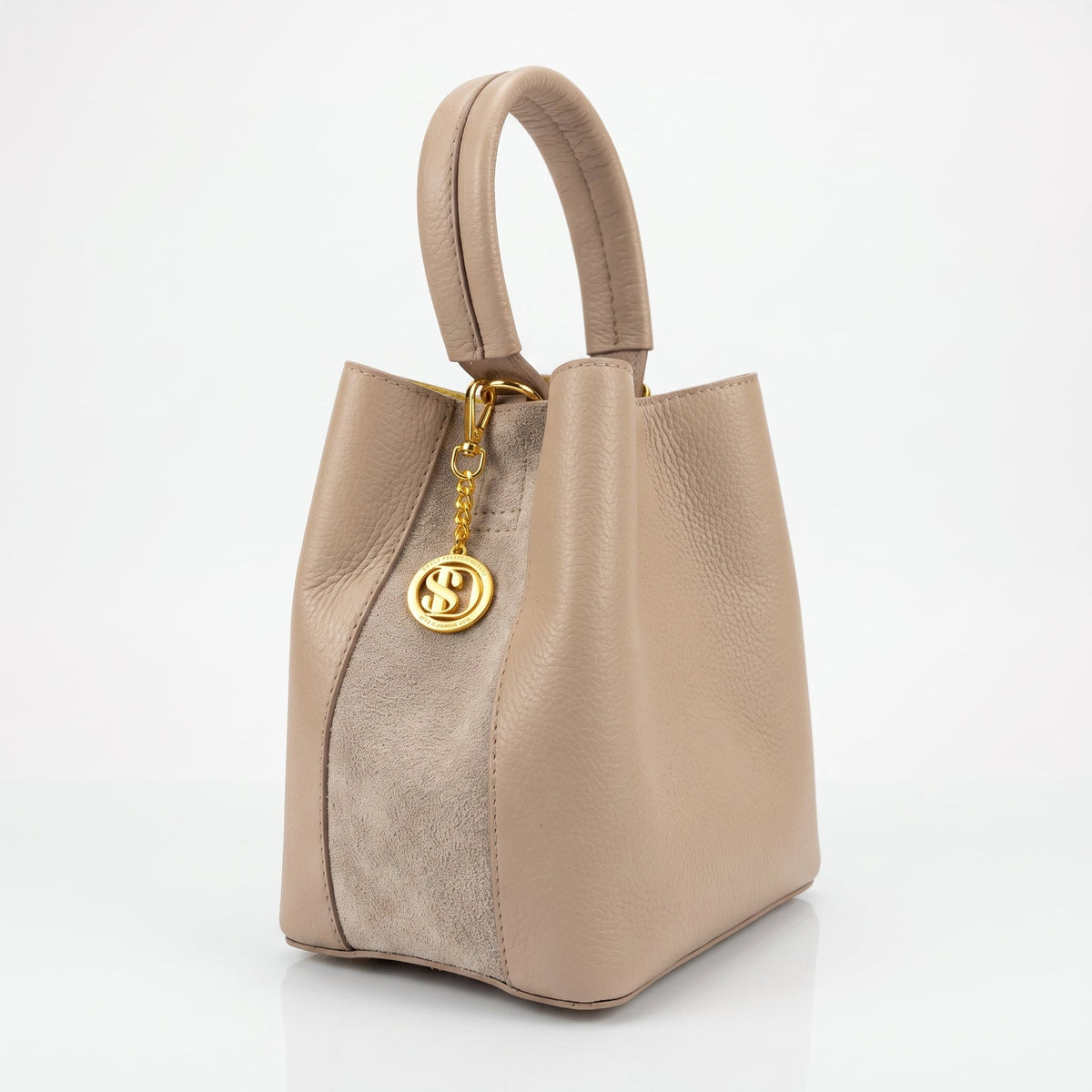 Beuteltasche aus echtem Leder