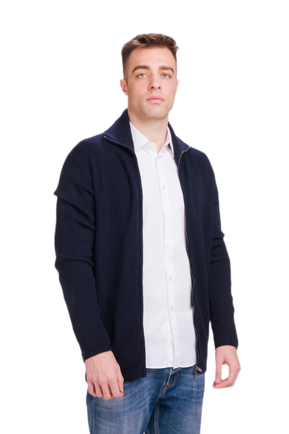 Alexander: cardigã masculino gola alta em lã merino