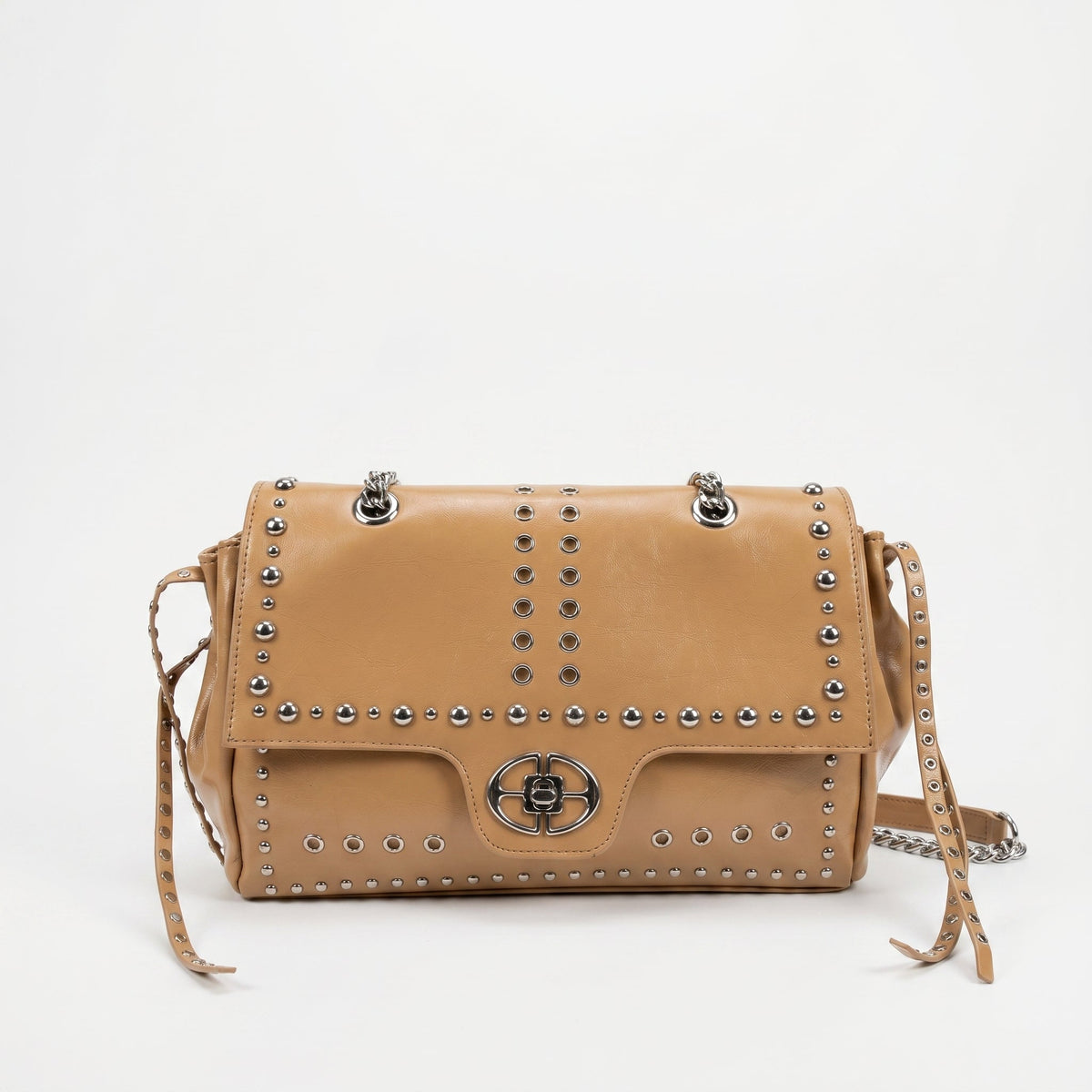 Bolsa Rock Star com Aba e Tachinhas