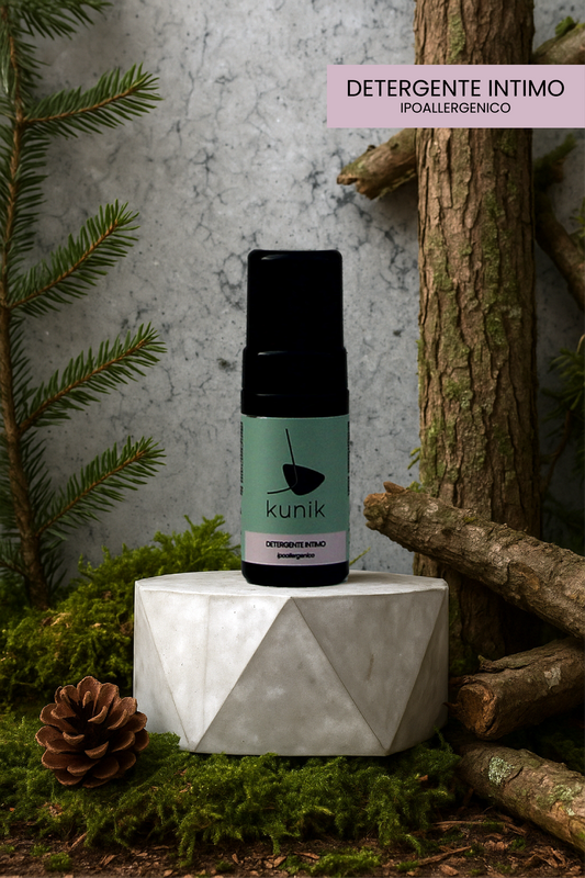 Intimate cleanser for pets