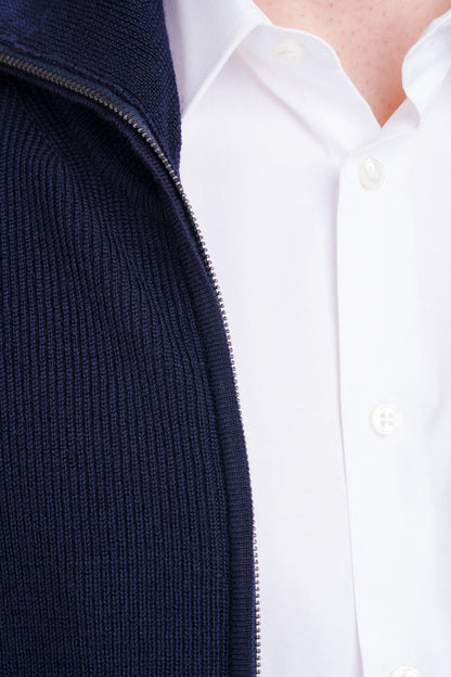 Alexander: cardigã masculino gola alta em lã merino