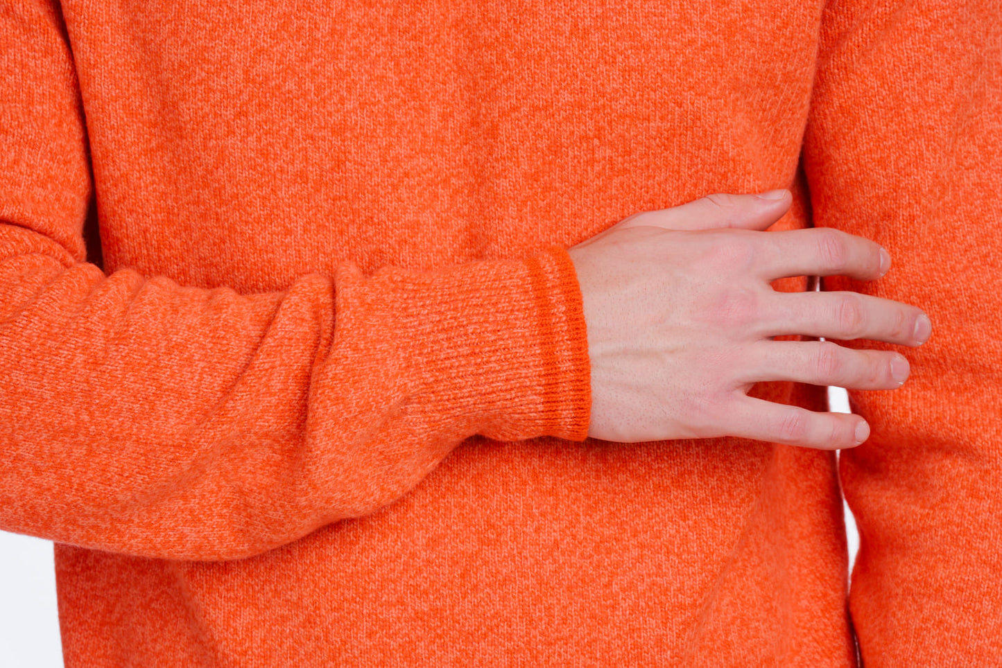 Mulino: suéter masculino em lã e cashmere