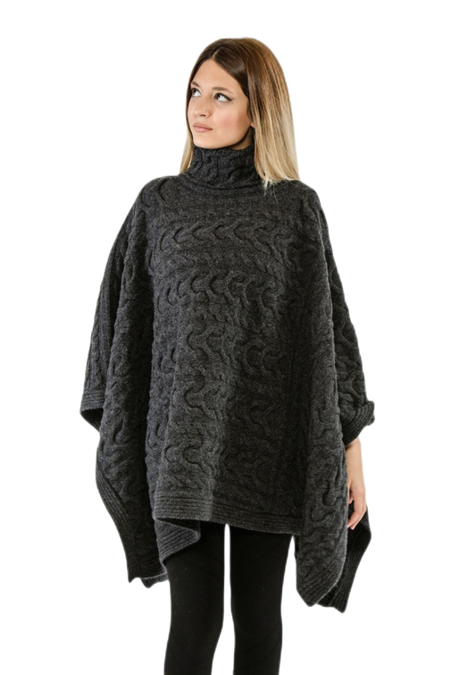 Mantra: women's cape in merino wool